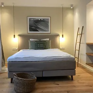  Apartamento Nettes In Düsseldorf-derendorf - Stylisch + Gemütlich